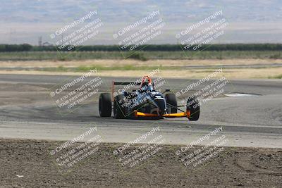 media/Jun-01-2024-CalClub SCCA (Sat) [[0aa0dc4a91]]/Group 6/Race/